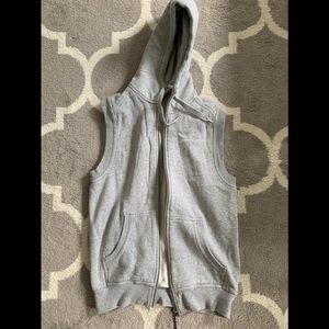 Sleeveless hoodie